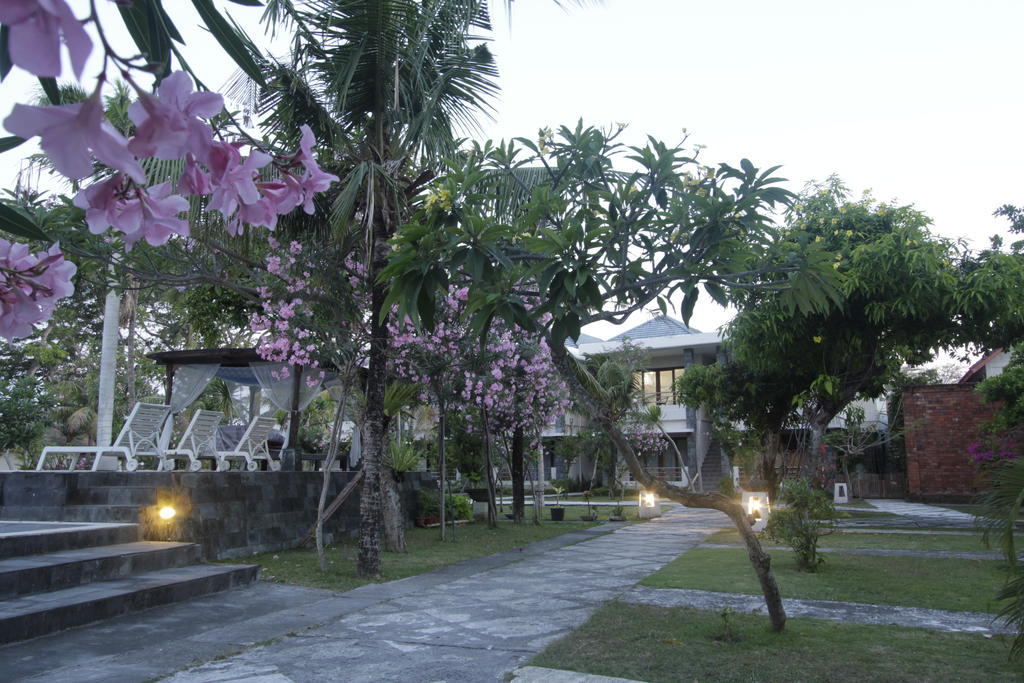 Alit Beach Resort&Villas Sanur Exterior foto