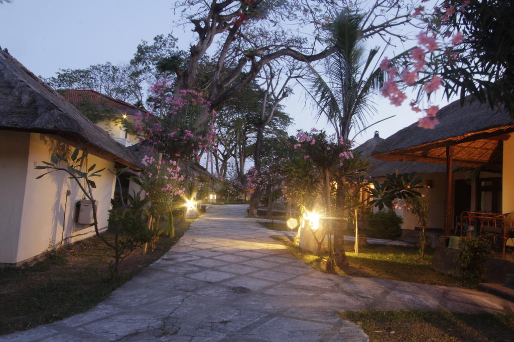 Alit Beach Resort&Villas Sanur Exterior foto