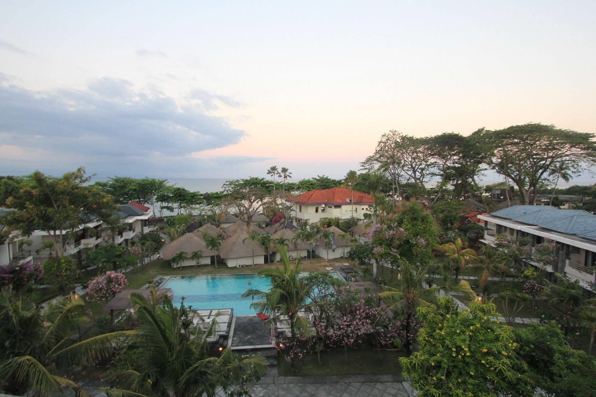 Alit Beach Resort&Villas Sanur Exterior foto