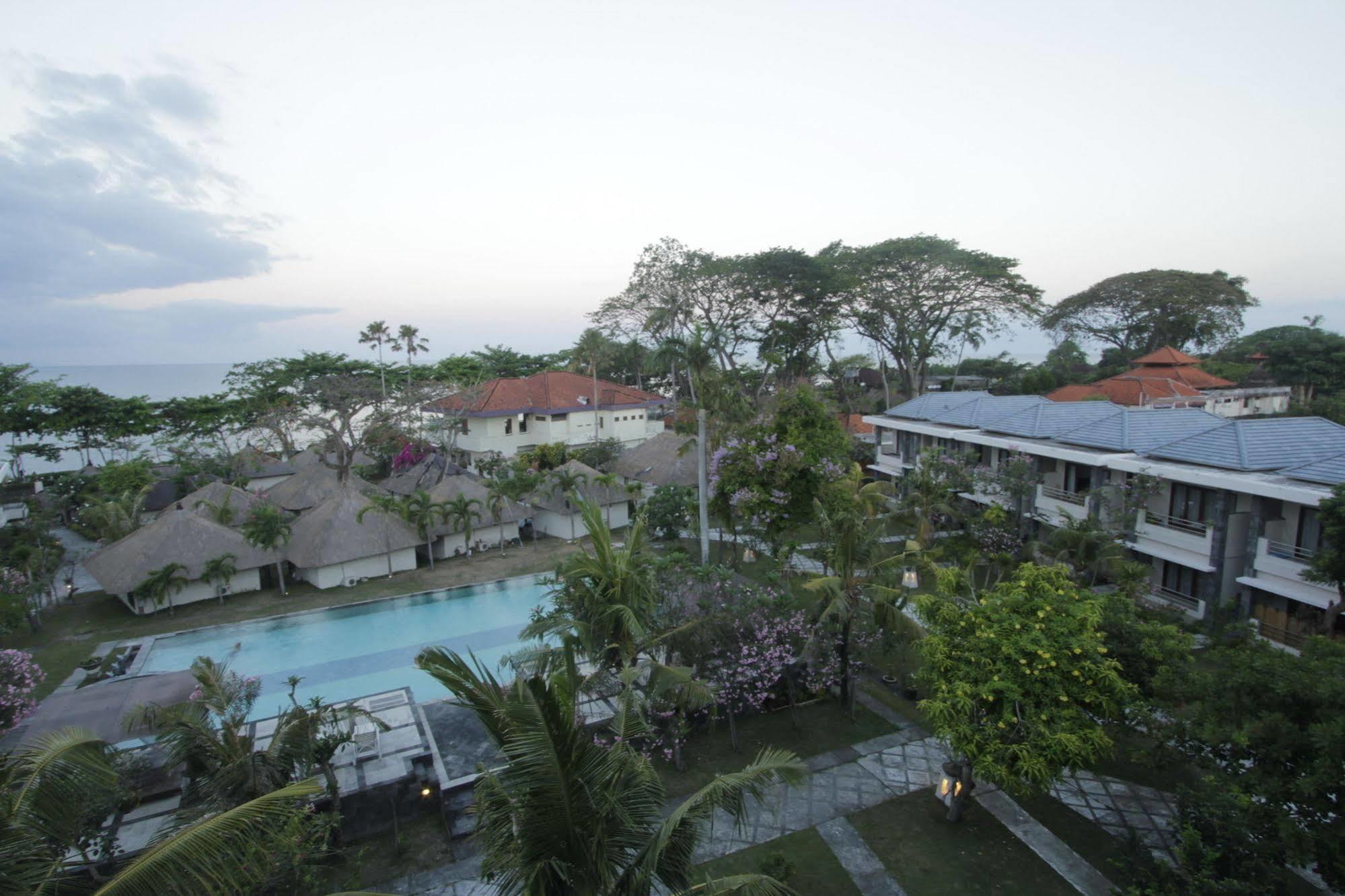 Alit Beach Resort&Villas Sanur Exterior foto