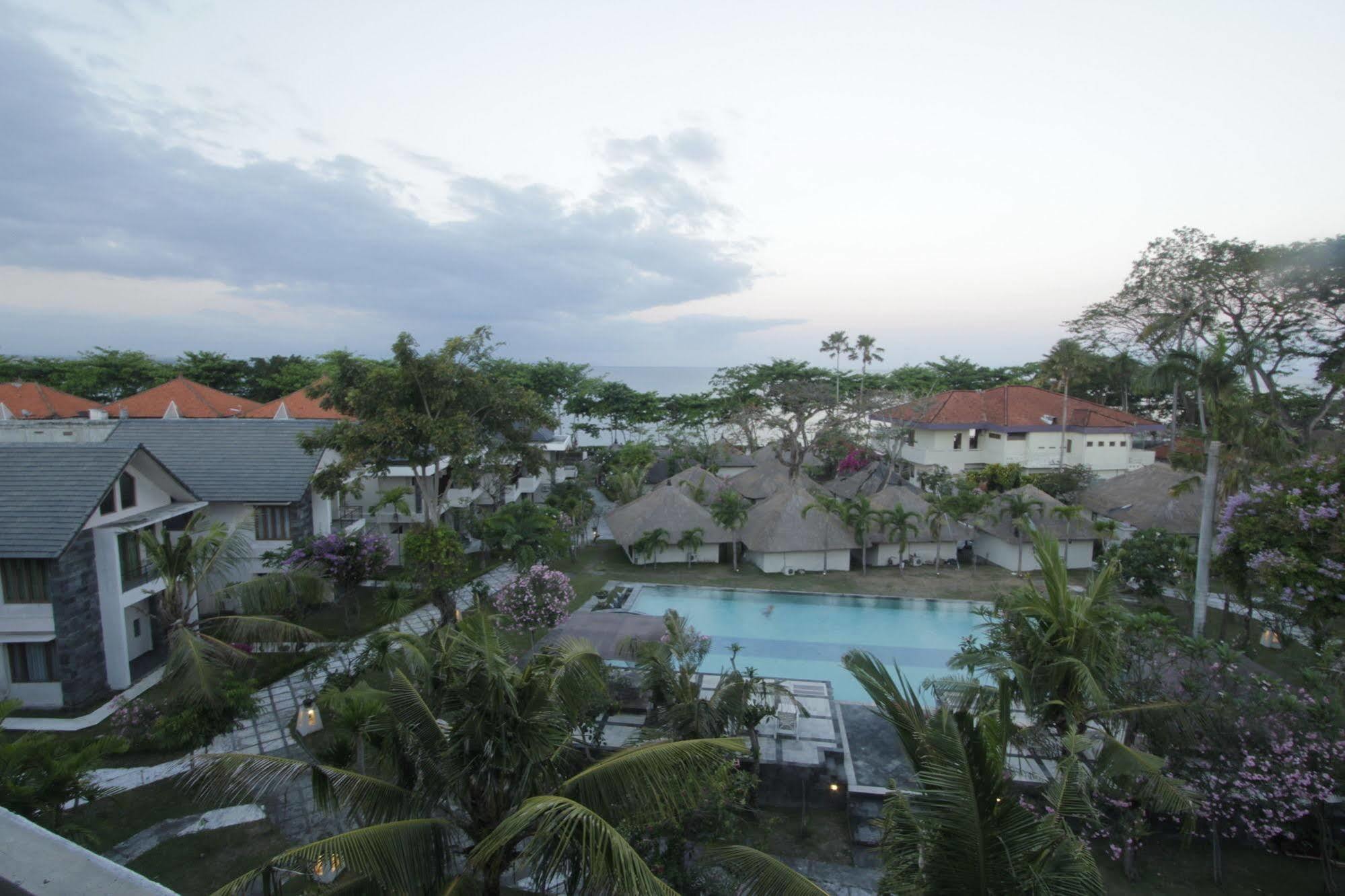 Alit Beach Resort&Villas Sanur Exterior foto