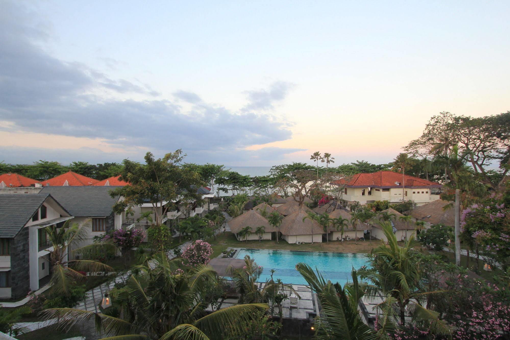 Alit Beach Resort&Villas Sanur Exterior foto