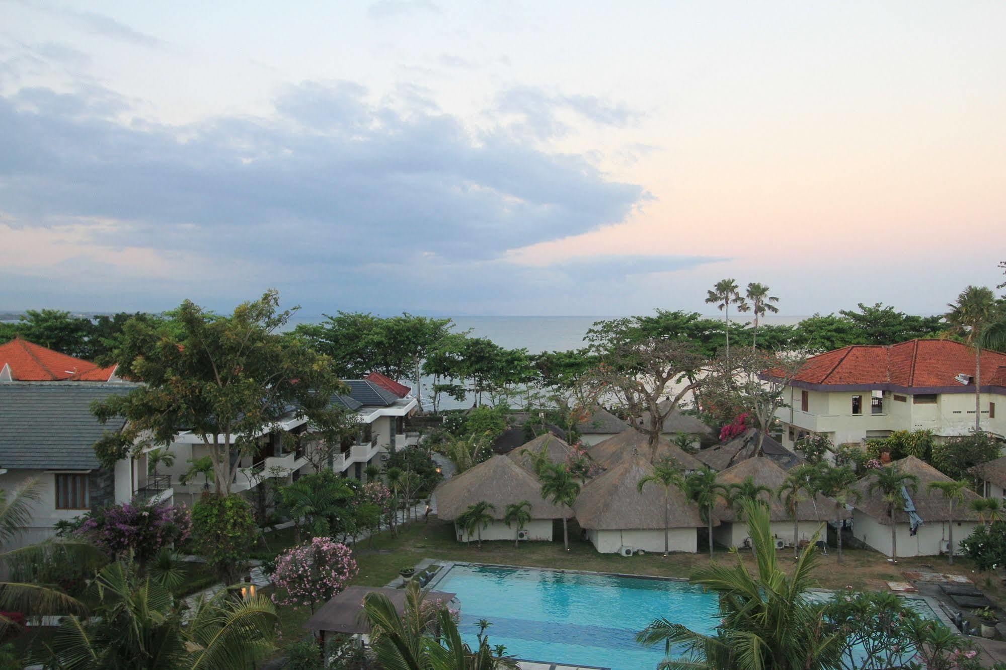 Alit Beach Resort&Villas Sanur Exterior foto